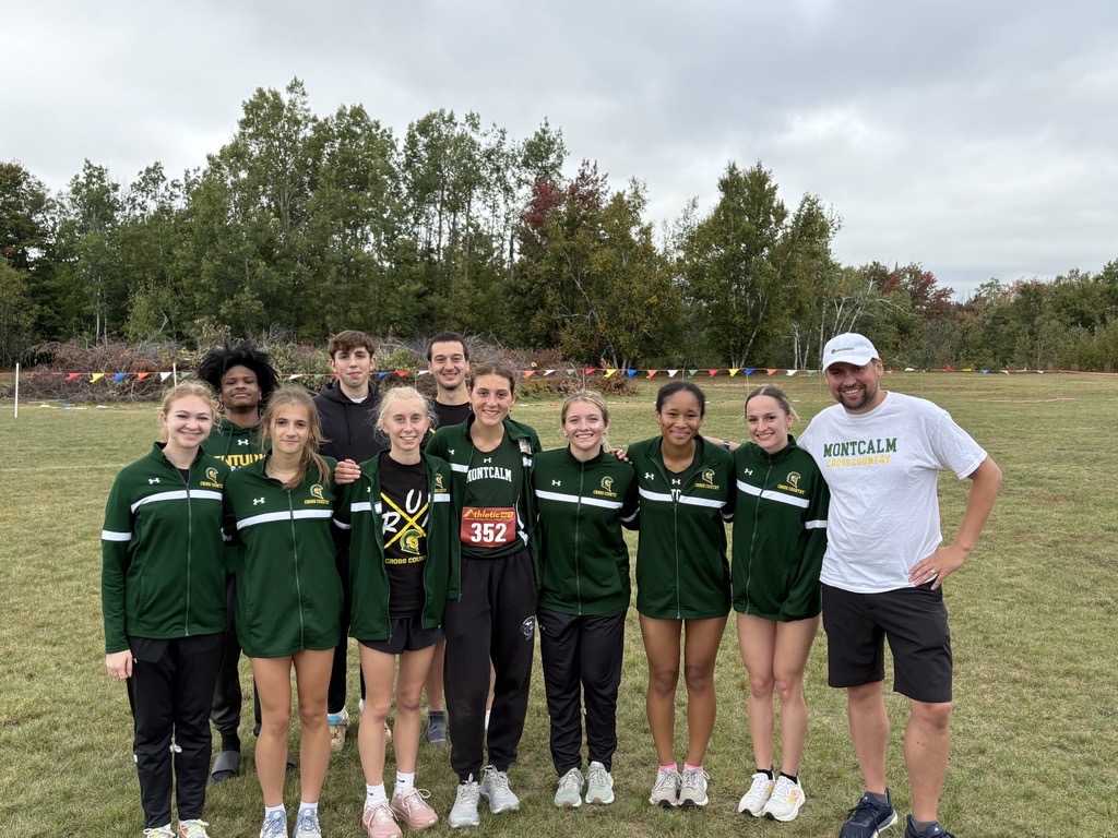 Cross Country team photo at the MCCA Northern Conference Meet.